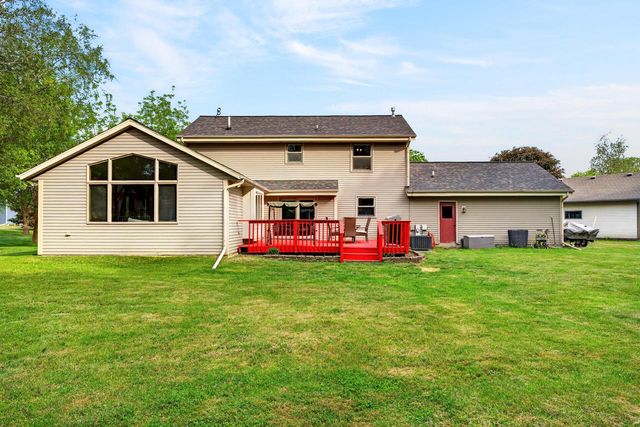 62 E Prospect COURT, Hartford, WI 53027