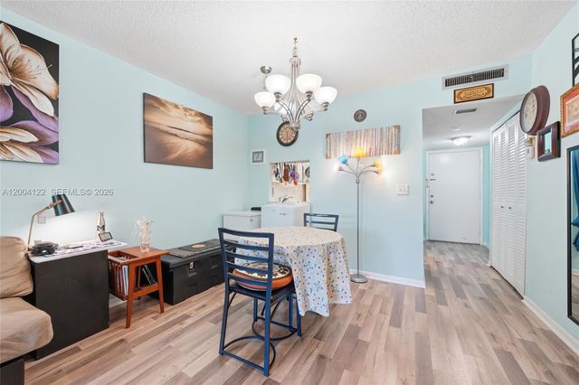 3190 Holiday Springs Blvd 4-306, Margate, FL 33063