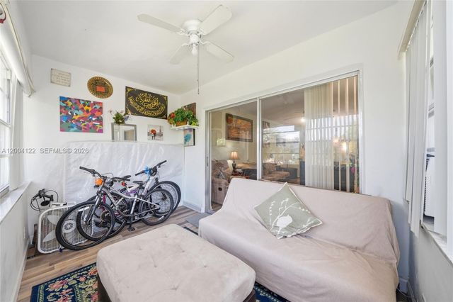 3190 Holiday Springs Blvd 4-306, Margate, FL 33063