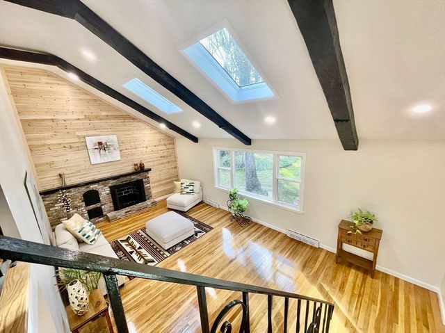 17 Brentwood Rd, Sudbury, MA 01776