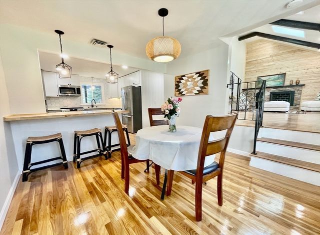 17 Brentwood Rd, Sudbury, MA 01776