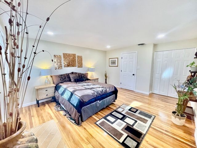 17 Brentwood Rd, Sudbury, MA 01776
