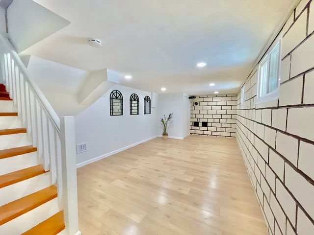 17 Brentwood Rd, Sudbury, MA 01776