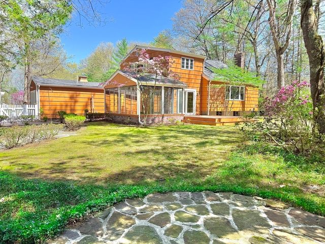 17 Brentwood Rd, Sudbury, MA 01776