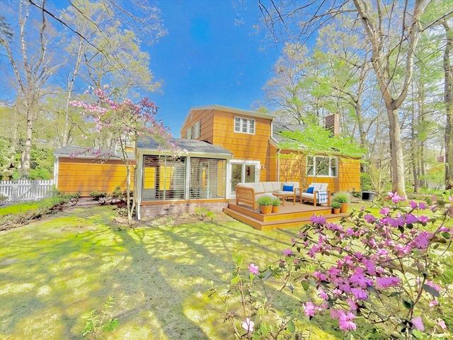 17 Brentwood Rd, Sudbury, MA 01776