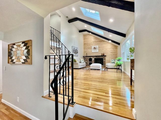 17 Brentwood Rd, Sudbury, MA 01776