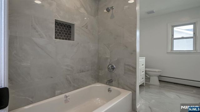 71 Chestnut Street, Lodi, NJ 07644