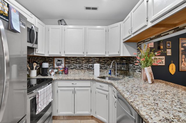 5109B ABERDEEN DR, Mount Laurel, NJ 08054