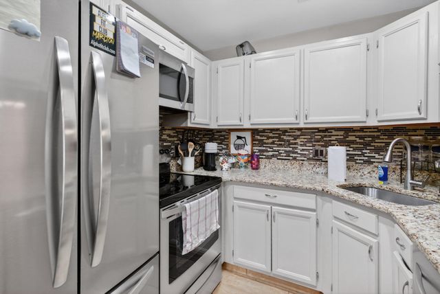 5109B ABERDEEN DR, Mount Laurel, NJ 08054