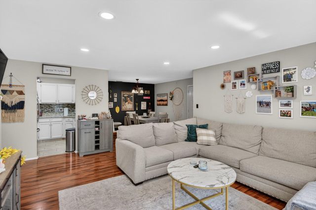 5109B ABERDEEN DR, Mount Laurel, NJ 08054