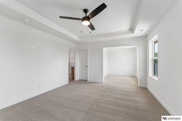 10401 N 160 Street, Bennington, NE 68007