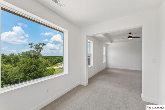 10401 N 160 Street, Bennington, NE 68007
