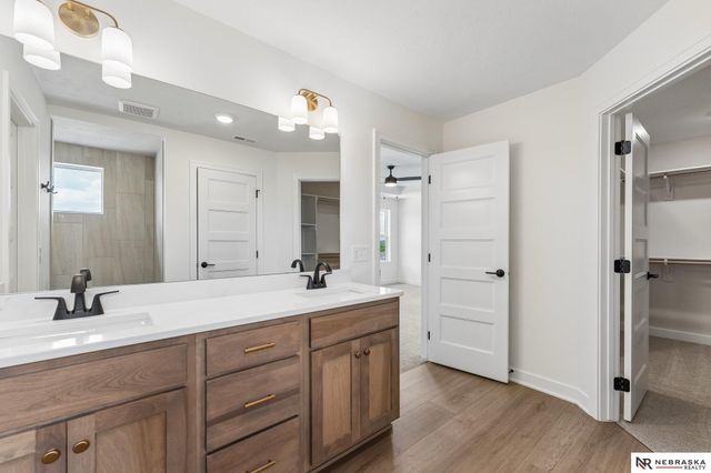 10401 N 160 Street, Bennington, NE 68007