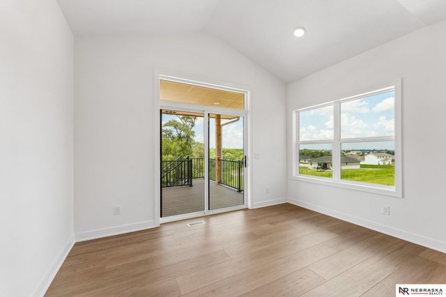10401 N 160 Street, Bennington, NE 68007