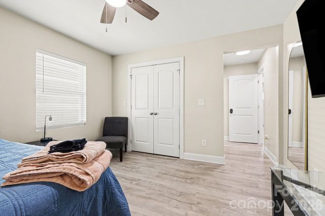3816 Freedom Drive, Charlotte, NC 28208