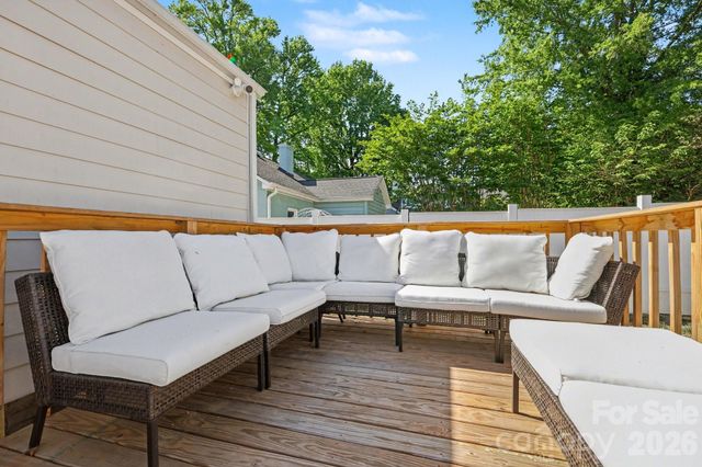 3816 Freedom Drive, Charlotte, NC 28208