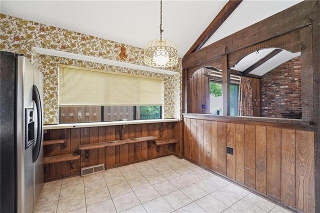 8100 Hauser Street, Lenexa, KS 66215