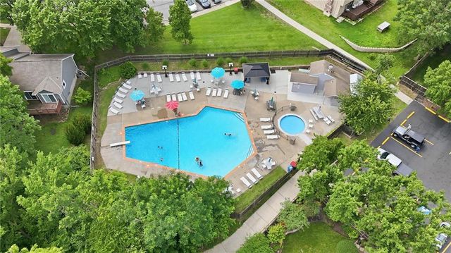 8100 Hauser Street, Lenexa, KS 66215