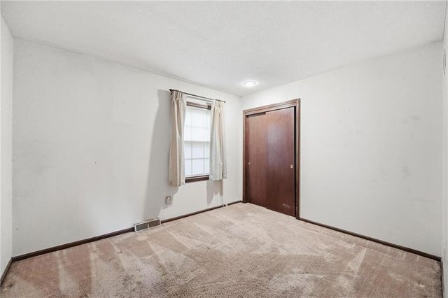 8100 Hauser Street, Lenexa, KS 66215