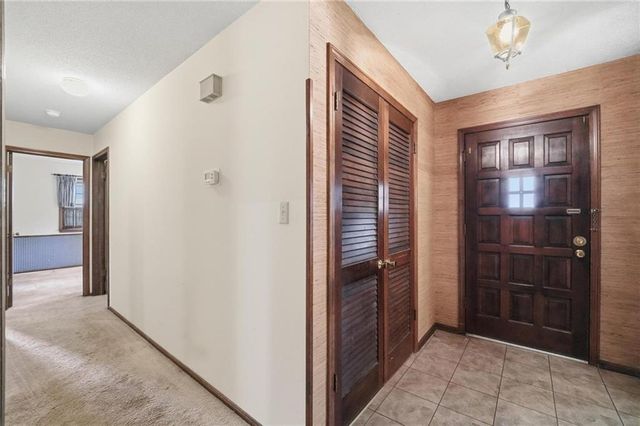 8100 Hauser Street, Lenexa, KS 66215
