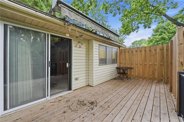 8100 Hauser Street, Lenexa, KS 66215