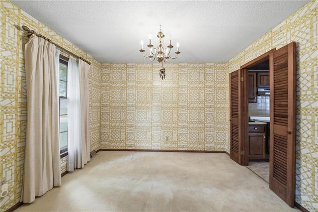 8100 Hauser Street, Lenexa, KS 66215
