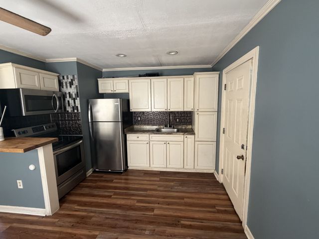 228 Burch Rd, Clarksville, TN 37042