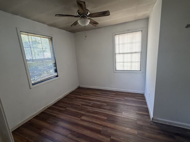 228 Burch Rd, Clarksville, TN 37042