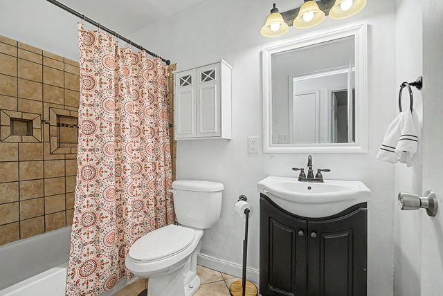 2517 W Foxchase Court 2517 W Foxchase Court, Troy, OH 45373