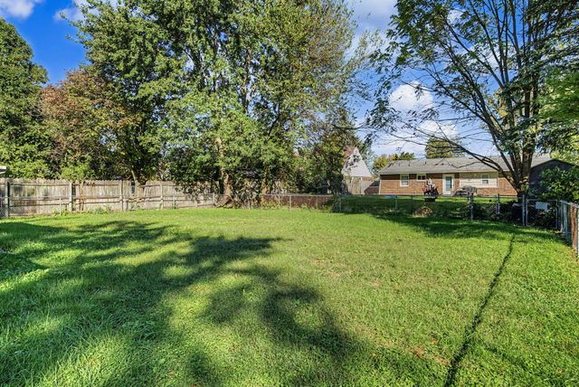 2517 W Foxchase Court 2517 W Foxchase Court, Troy, OH 45373