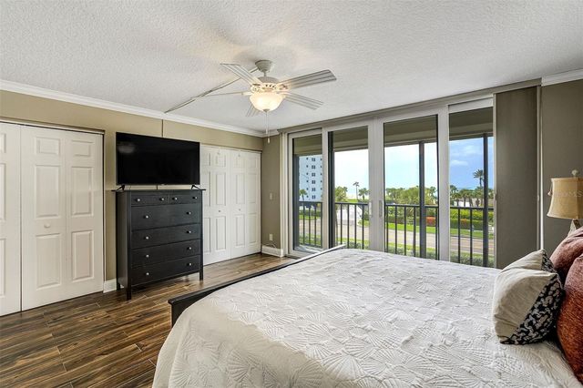 1581 GULF BOULEVARD 203N, Clearwater Beach, FL 33767