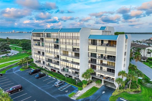 1581 GULF BOULEVARD 203N, Clearwater Beach, FL 33767