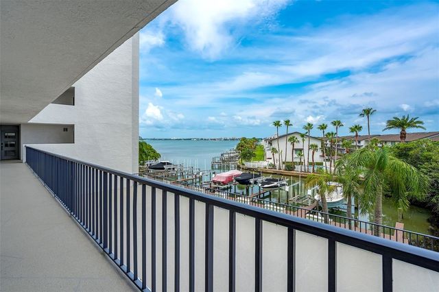 1581 GULF BOULEVARD 203N, Clearwater Beach, FL 33767