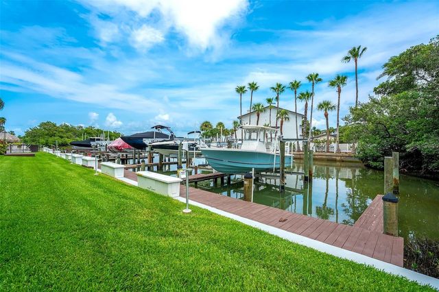 1581 GULF BOULEVARD 203N, Clearwater Beach, FL 33767