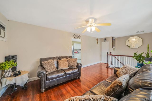 260 Yale Street, Hempstead, NY 11550