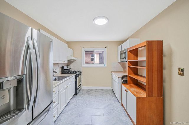 260 Yale Street, Hempstead, NY 11550