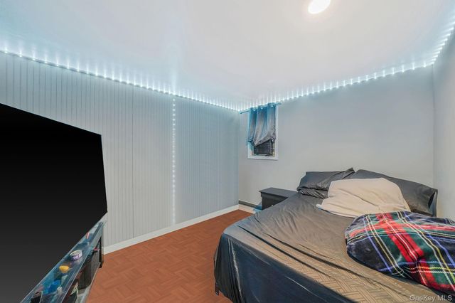 260 Yale Street, Hempstead, NY 11550