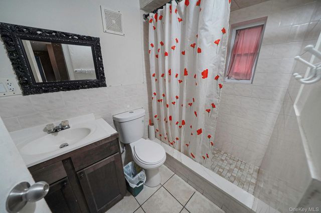 260 Yale Street, Hempstead, NY 11550