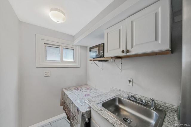 260 Yale Street, Hempstead, NY 11550