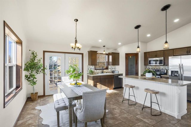 2290 LADYBIRD DRIVE, Neenah, WI 54956