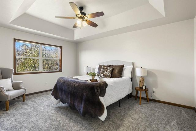 2290 LADYBIRD DRIVE, Neenah, WI 54956