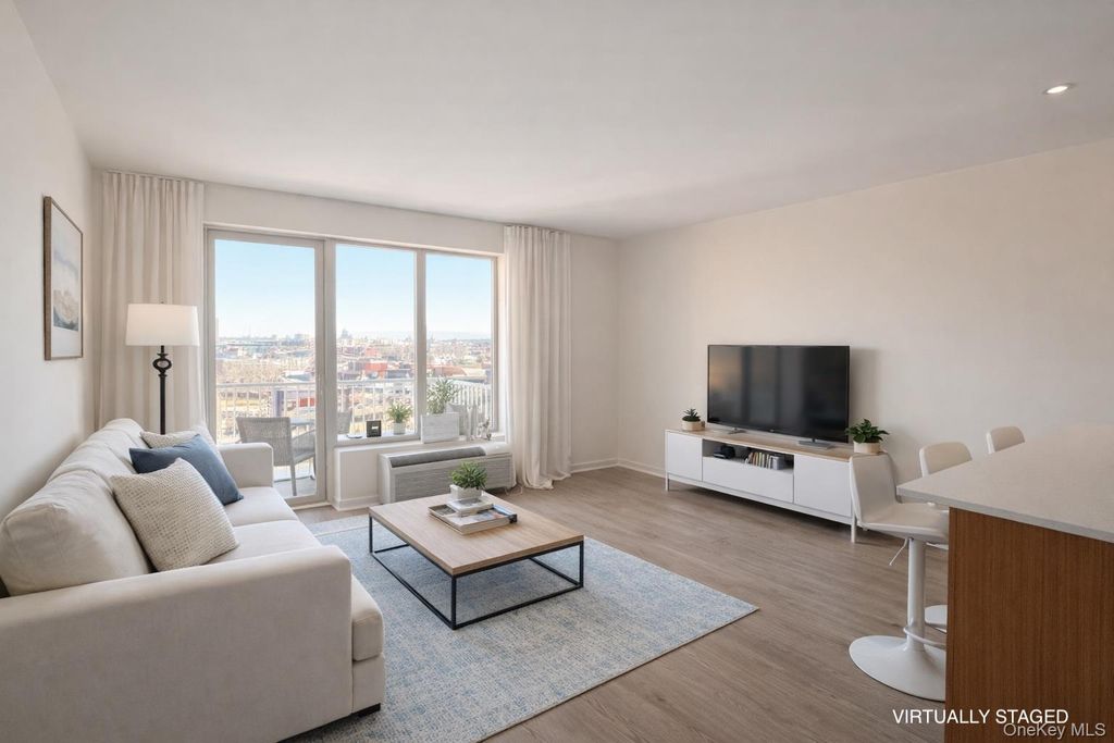 112-02 Northern Blvd 5B, Corona, NY 11368