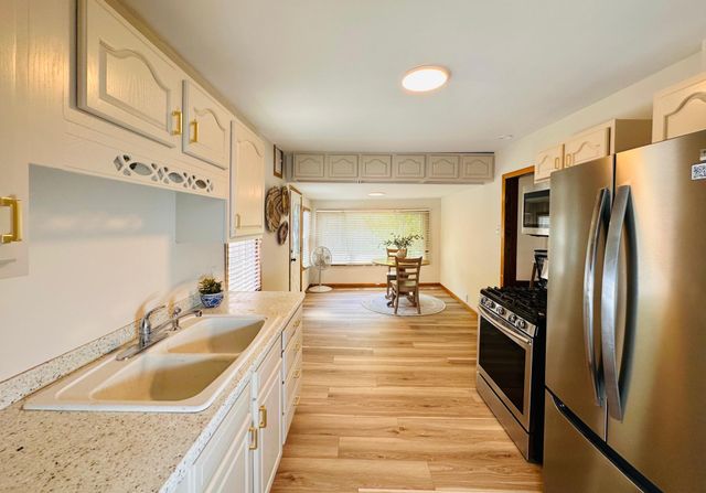 418 Belvidere Street E, Saint Paul, MN 55107