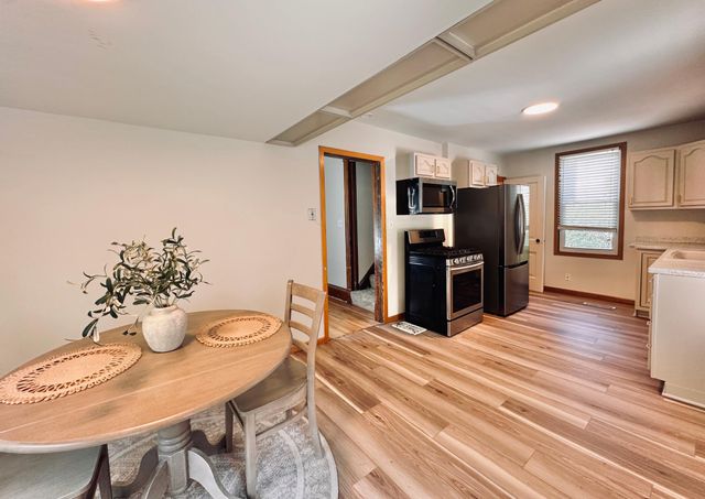 418 Belvidere Street E, Saint Paul, MN 55107