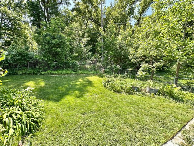 418 Belvidere Street E, Saint Paul, MN 55107
