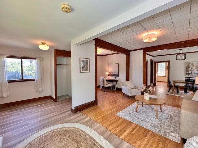 418 Belvidere Street E, Saint Paul, MN 55107