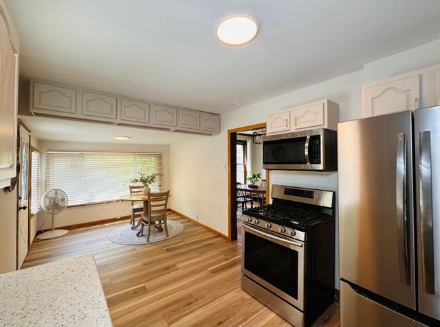 418 Belvidere Street E, Saint Paul, MN 55107