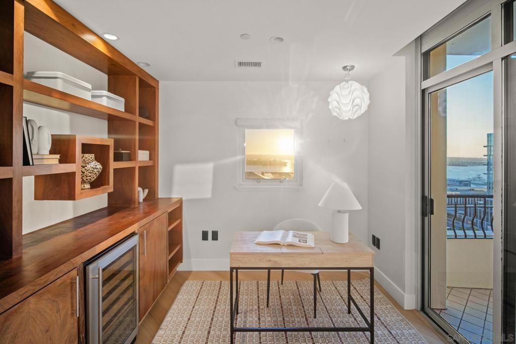 700 W Harbor 2101, San Diego, CA 92101 — photo 3