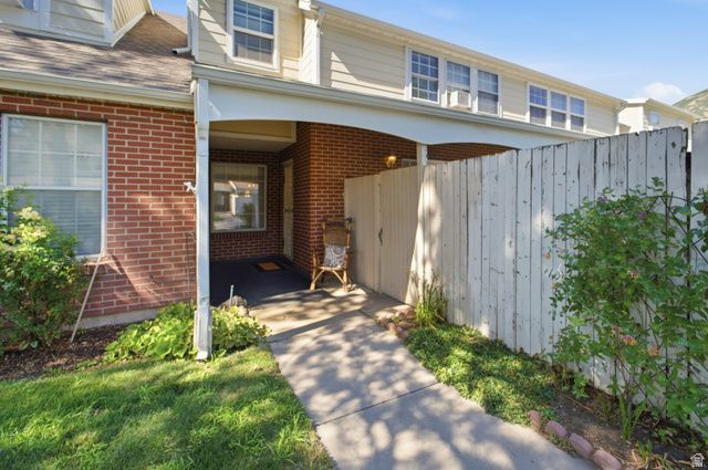 266 W MEADOW LN, Centerville, UT 84014