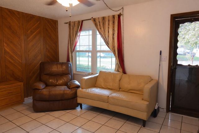 38831 NORTH AVENUE, Zephyrhills, FL 33542